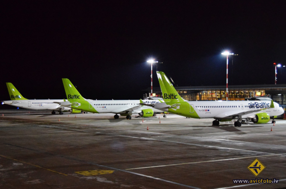 Airbus A220-300